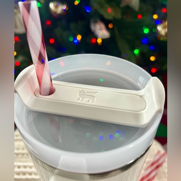 Stanley 40 Oz Quencher Tumbler Mistletoe Christmas Limited Edition New with Box - Picture 6 of 8